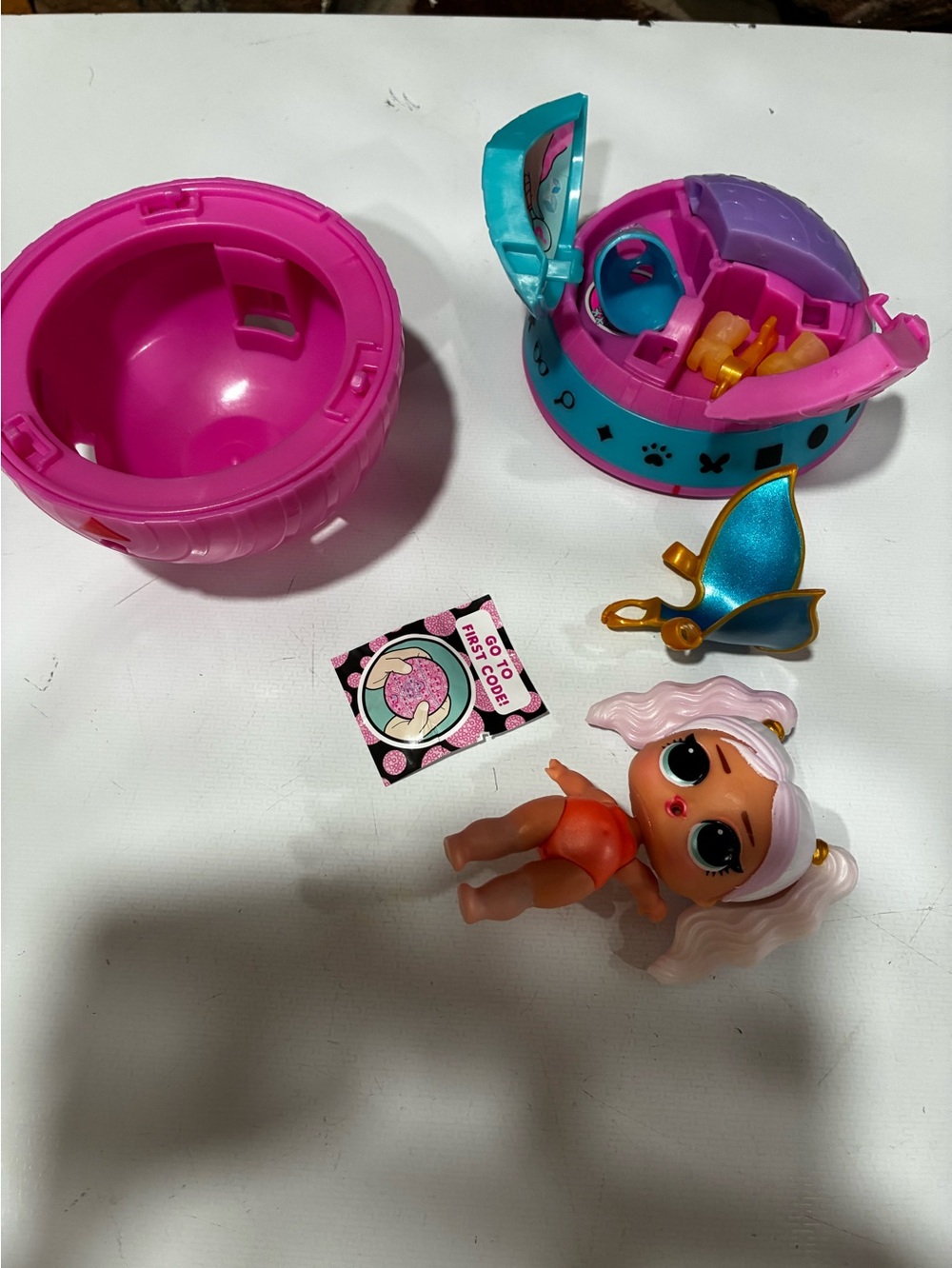 LOL Surprise Doll Boogie Babe Series 4 Under Wraps Eye Spy Toy Capsule